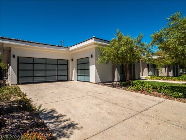 Foto del edificio - 7447 Yonie Ct