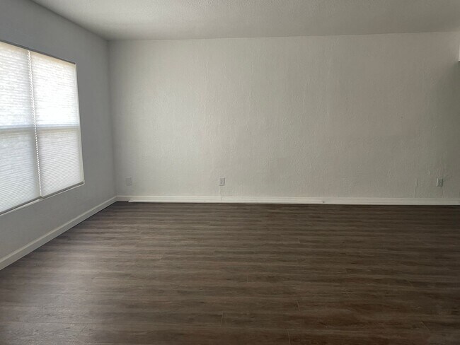 Foto del edificio - Cute and updated 3 bedroom 1 bathroom home...