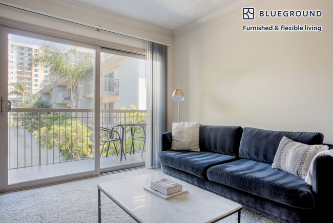 Building Photo - 4025 Via Marina
