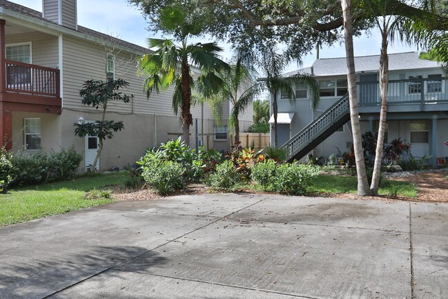 Foto del edificio - 3734 Burlington Ave N