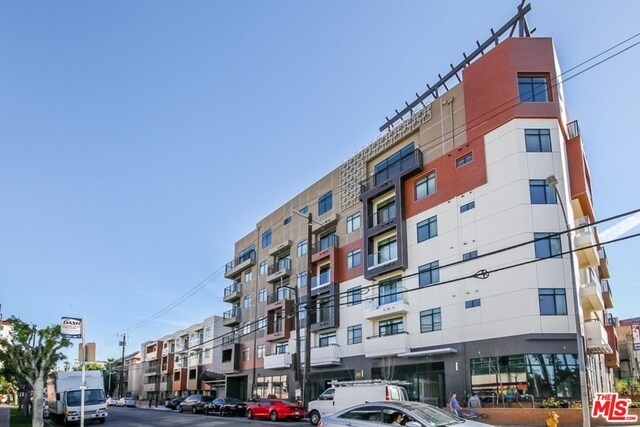 Foto principal - 3480 San Marino St