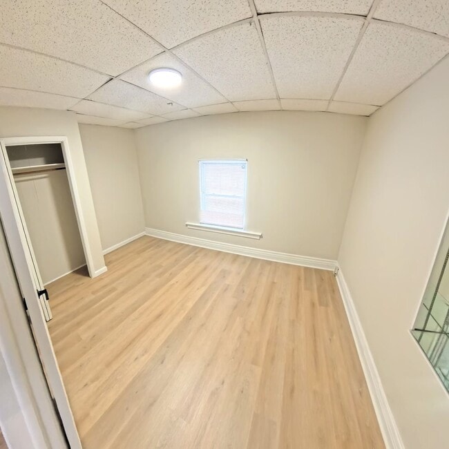 Building Photo - 510 S Washington St