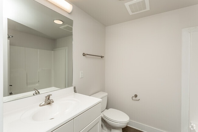 1BR, 1BA - 620 SF - Vue on 5th