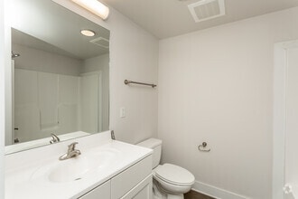 1BR, 1BA - 620 SF - Vue on 5th