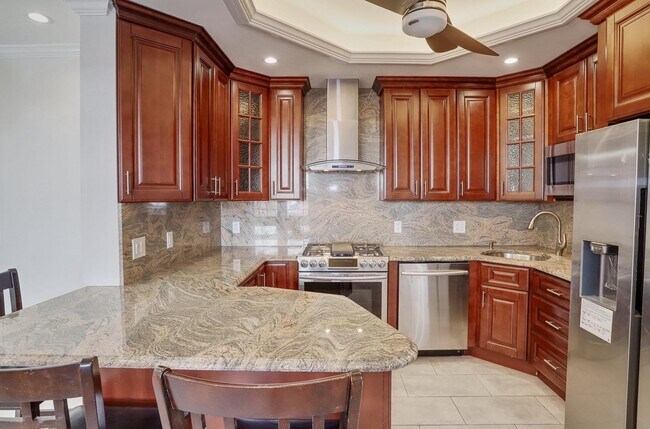 Foto del edificio - 915 Central Ave