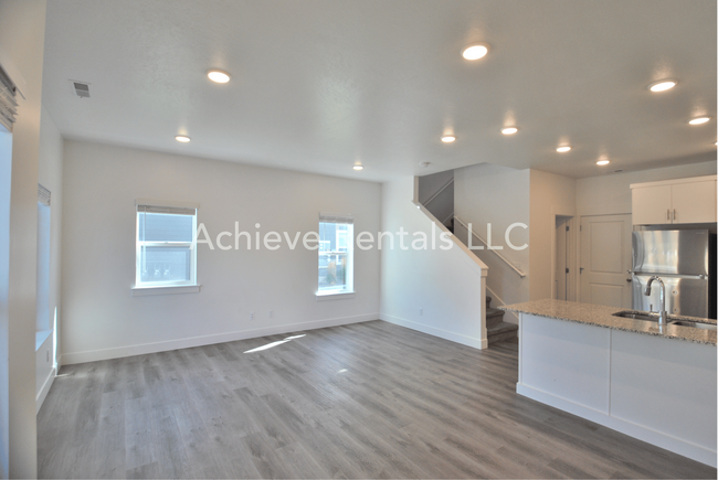 Building Photo - 1183 W 1820 S