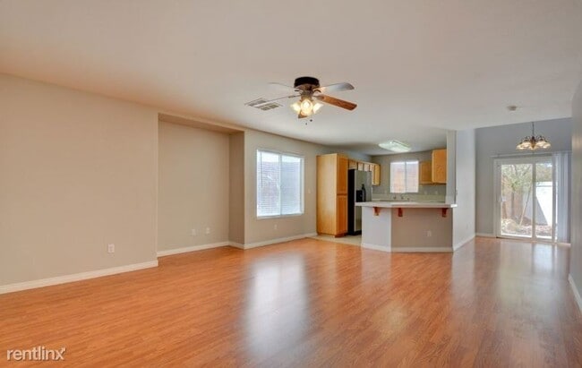 Building Photo - 2 br, 4 bath House - 7241 Linaria Road