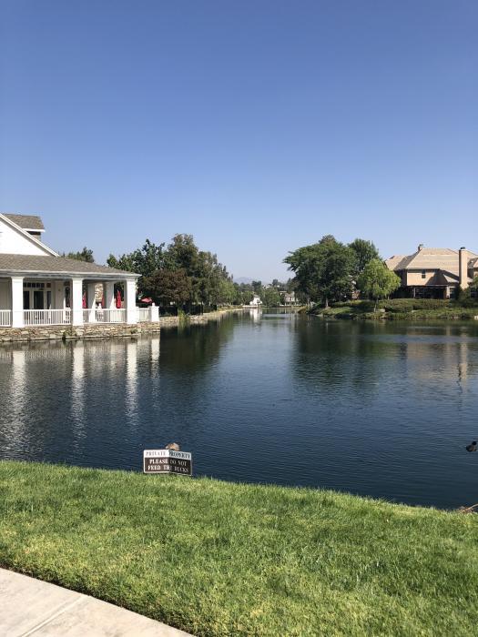 Building Photo - 3 bedroom in Santa Clarita CA 91355