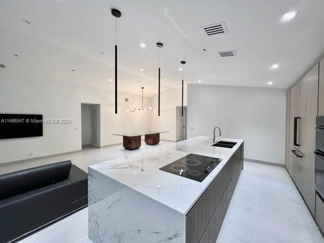 Primary Photo - 3380 SW 50th St