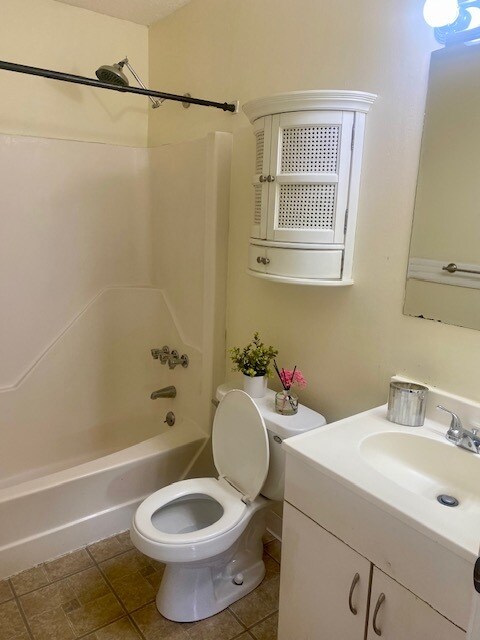 Foto del edificio - 34 Dunbarton Rd