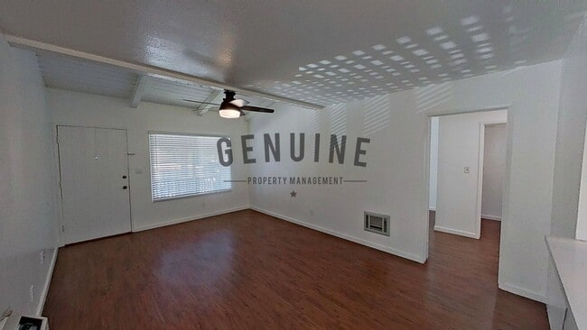 Foto del edificio - Upstairs 1 Bedroom in Desirable Macarthur Village ~ Community Pool and Tennis Courts
