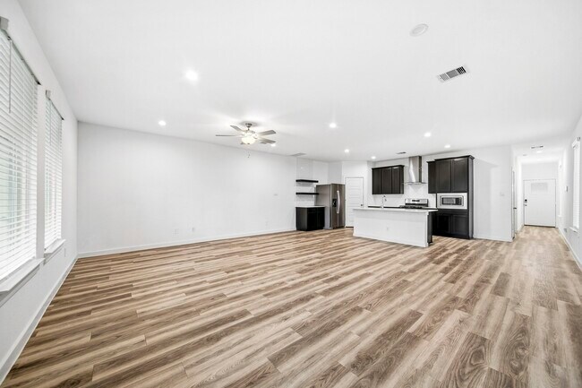 Foto del edificio - 3014 Skyline Mesa Dr