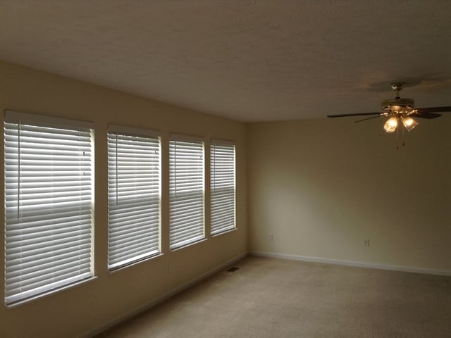 Foto del edificio - 7628 Falls Creek Way