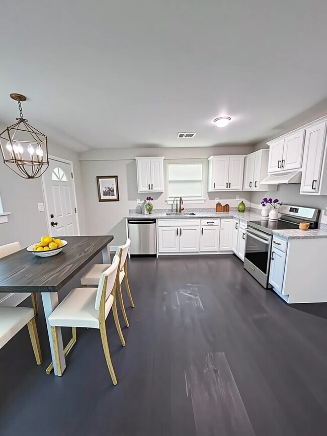 Foto del edificio - 866 N Victory Dr