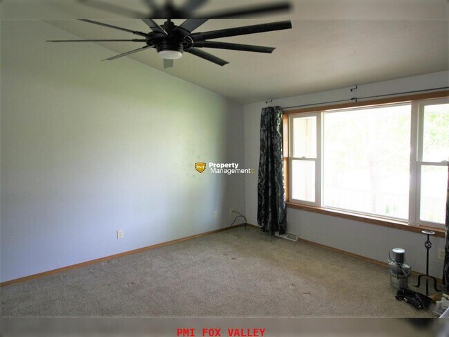 Foto del edificio - W2445 Hickory Park Dr