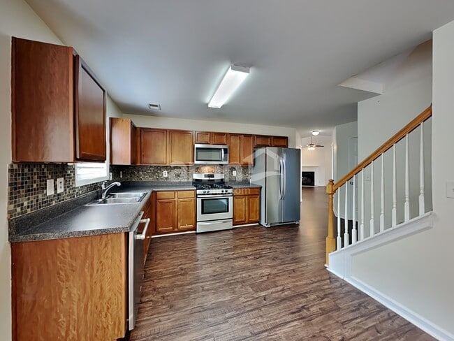 Building Photo - 3805 Hawk Tail Drive