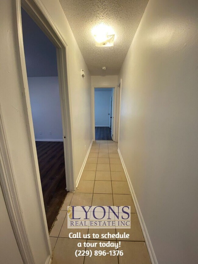 Foto del edificio - 2 Bed | 1 Bath Apartment – One-Level Living!