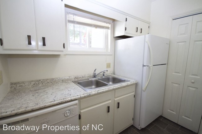 Foto del edificio - 14 Woodstone Dr