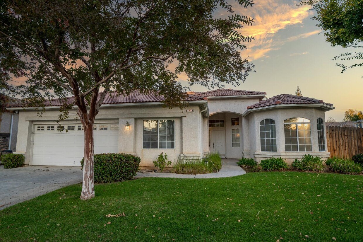 Foto principal - 1739 McKelvy Ave