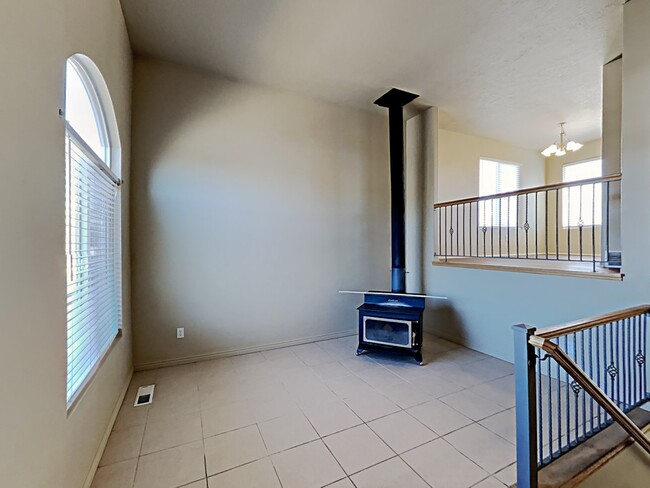 Foto del edificio - 2234 Pointe Meadow Loop