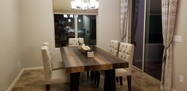 Foto del edificio - 17531 W Cedarwood Ln