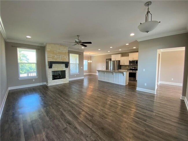 Building Photo - 5812 W Mecklin St