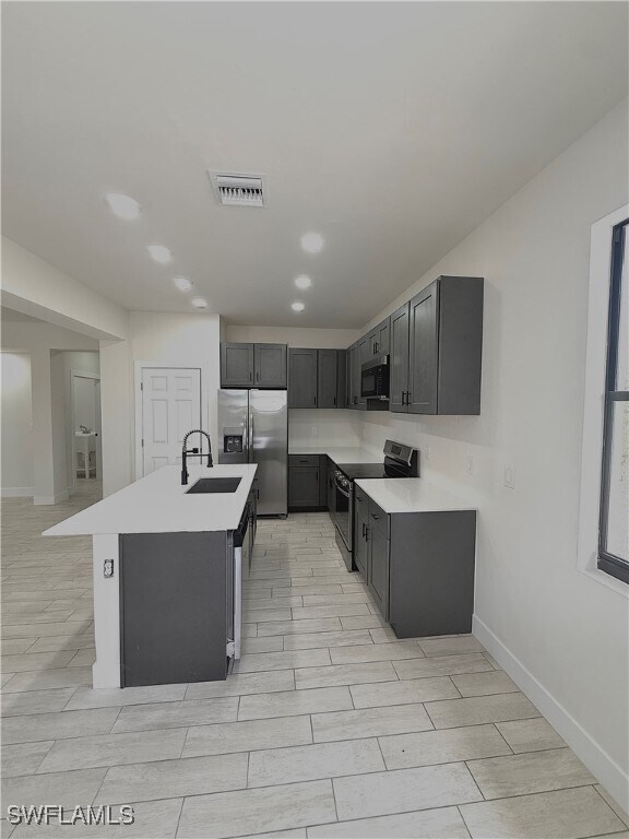 Foto del edificio - 3411 74th St W