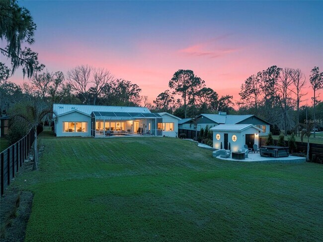 Foto del edificio - 1021 Temple Grove Pl