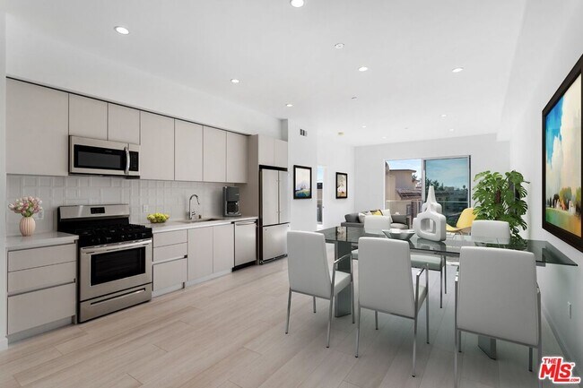 Foto del edificio - 1827 Midvale Ave