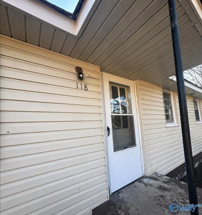 Building Photo - 120 Brockway Ave