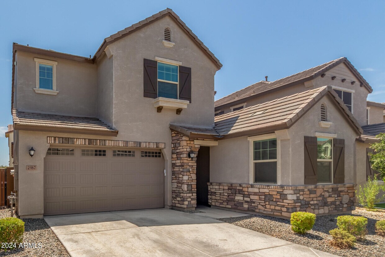 Foto principal - 2467 E Athena Ave