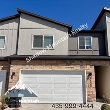 Building Photo - 3136 S 400 W