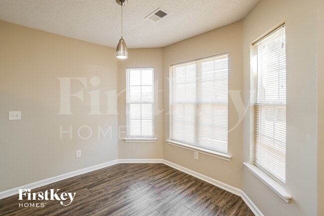 Building Photo - 120 Pointer Dr