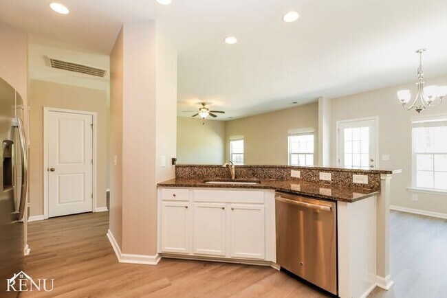 Building Photo - 459 Whispering Breeze Ln