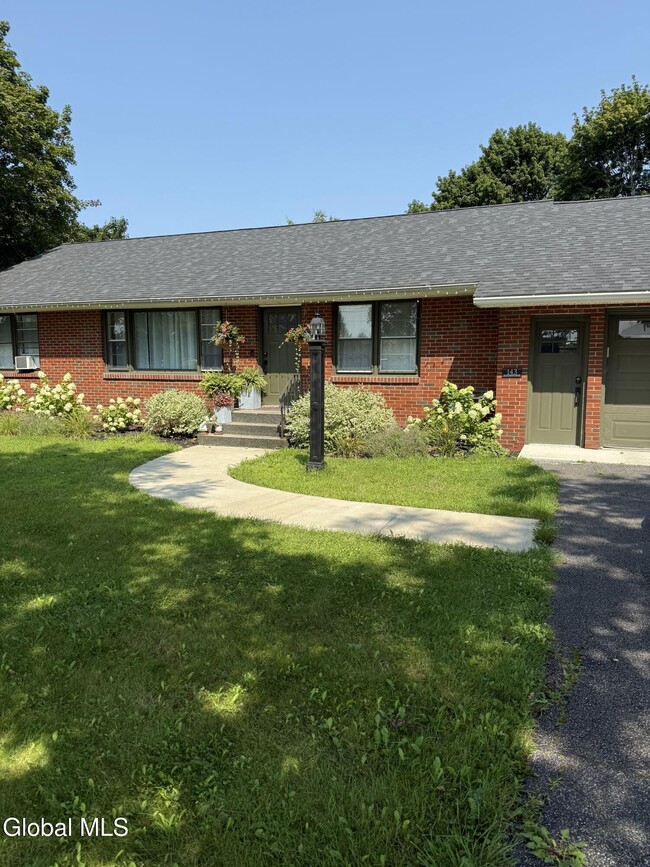 Building Photo - 143 Schuurman Rd