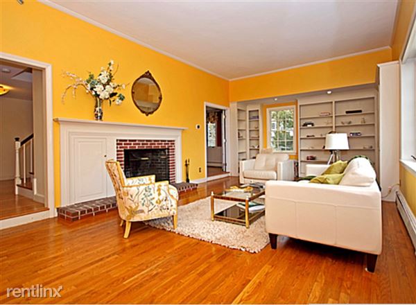 Building Photo - 31 Myopia Rd