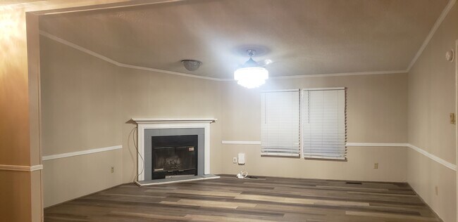 Building Photo - 1500 O'Bannon Dr