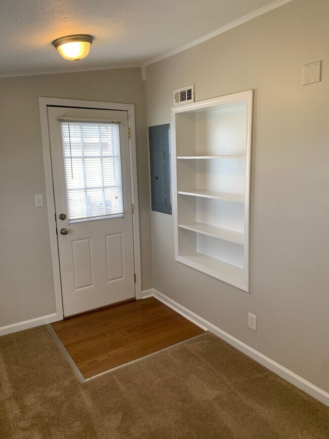 Foto del edificio - 910 Lamont St