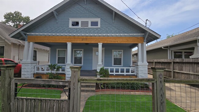 Foto del edificio - 2117 Marion St