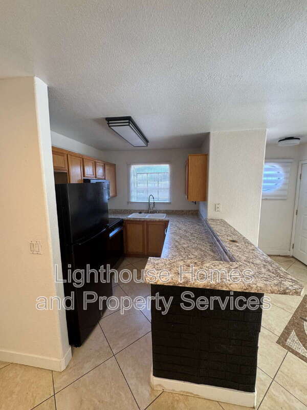 Foto del edificio - 2985 Juniper Hills Blvd
