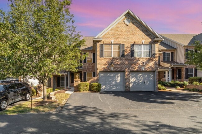 Building Photo - 5035 Mendenhall Dr.