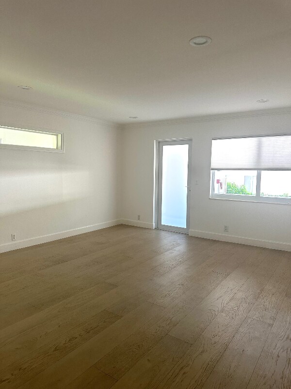 Building Photo - 1 Harbour Way