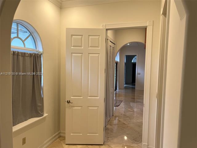 Foto del edificio - 6795 SW 98th St