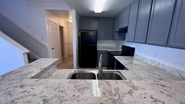 Building Photo - 3831 Shire Valley Dr
