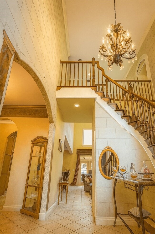 Building Photo - 20018 Pinehurst Trail Dr