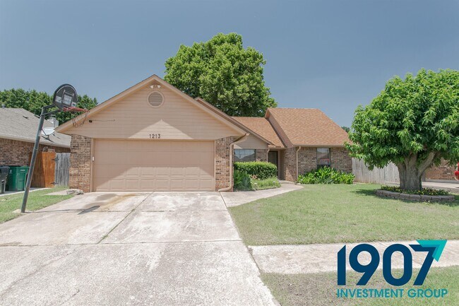 Photo - 1213 SW 133rd St House