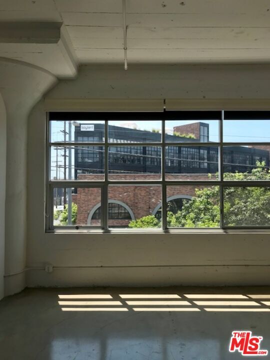 Foto del edificio - 530 Molino St