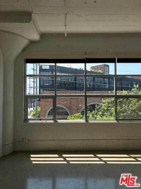 Building Photo - 530 Molino St