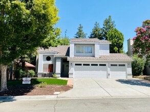 Building Photo - 980 E Buckhill Rd