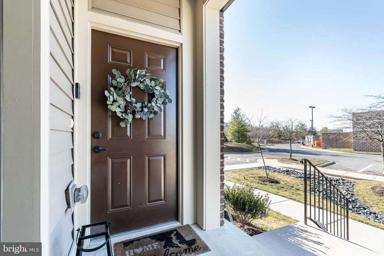 Foto principal - 824 Orchard Tree Rd